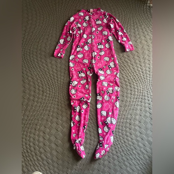 Hello Kitty Pink Union Suit Onesie PJs - Picture 7 of 9
